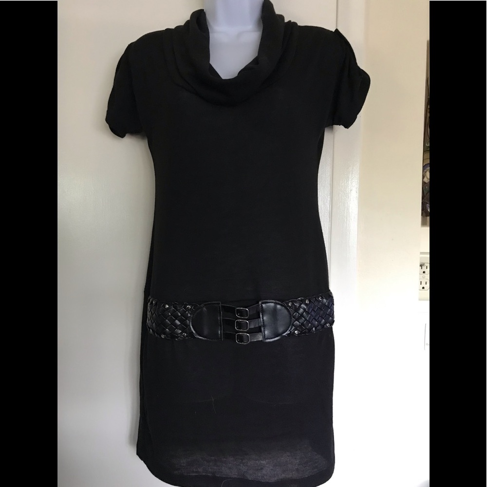 Delirious Los Angeles,M minidress ,belt a bit lower than the waist line !New !